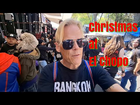 El Chopo -- Mexico City's heavy metal / punk market -- Christmas edition!