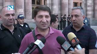 Եթե իրոք խնդիր կա, թող կողքով, դեմով փակ լինի. թող սաղիս էլ չթողեն ու տեղի փող չուզեն: Լրաբեր
