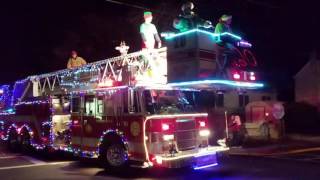 TallMan Ny Fire Department Tower 20 Wallington Fire Truck Christmas Parade 2016