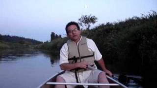 preview picture of video 'Canoe Trip Woodinville Winery Sammamish River Moonrise'