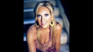 Lee Ann Womack ~ Mama&#39;s on a Roll