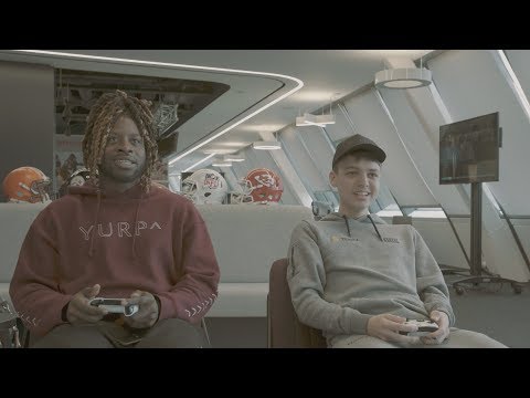 F2TEKKZ VS JAY AJAYI! FIFA 19 VS MADDEN 19!