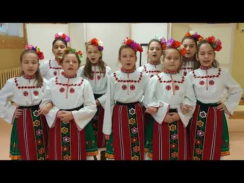 Malka moma tsvete brala