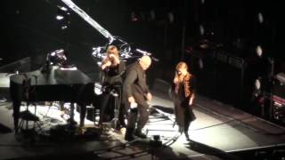 Jennie Abrahamson & Linnea Olsson Snowstorm (intro by Peter Gabriel) Berlin O2 19 10 2013