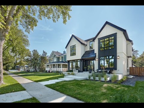 Glenora 139 | Custom Home by Urbis