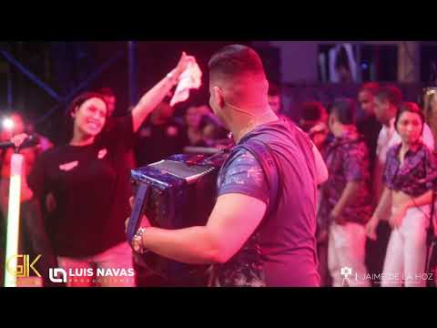 Volví a llorar (Jorge Oñate) - Ana del Castillo en las fiestas patronales de Santo Tomás