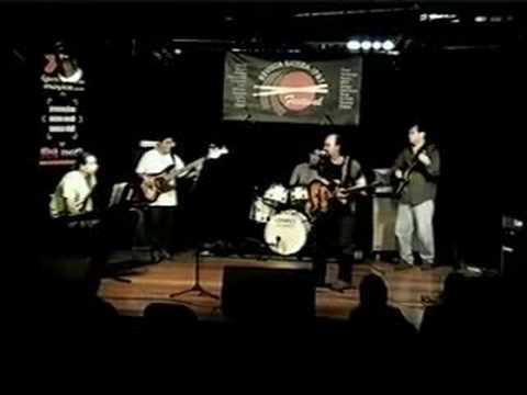 foot on the road(video)
