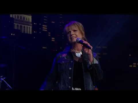 Patty Loveless - Don’t Come Home a Drinkin’ & After The Fire Is Gone (duet w/ Vince Gill)