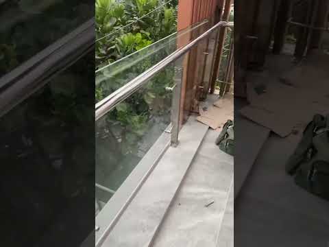 Cận cảnh mẫu lan can inox sang trọng