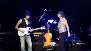 Download lagu Sharon Corr (feat Jeff Beck) - Go Your Own Way (Live in London - 24.08.2011) mp3
