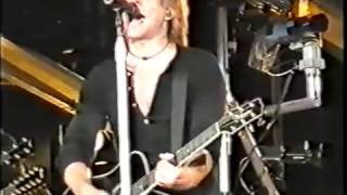 Bon Jovi - All About Lovin&#39; You (Gelsenkierchen 2003) Acoustic
