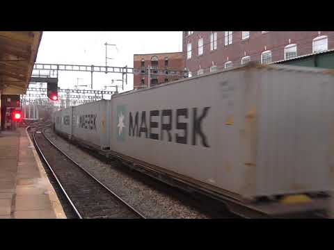 Freightliner Class 66 no: 66413 @ Newport {4L36} 03/12/2019.