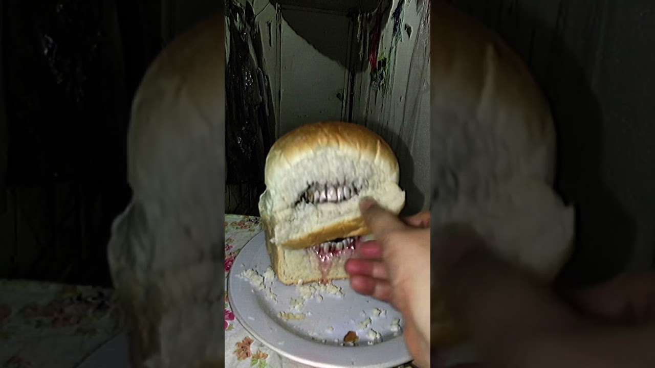 ⁉️ A Bread with Mouth... Isn't it good to keep this? #eerieshorts