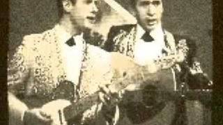 Buck Owens & His Buckaroos - My Heart Skips a Beat