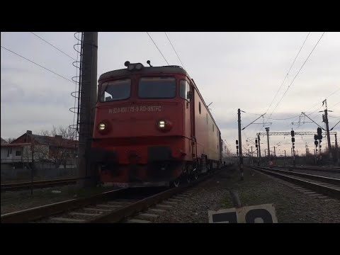 IR 1575 se oprește în gara Barboși