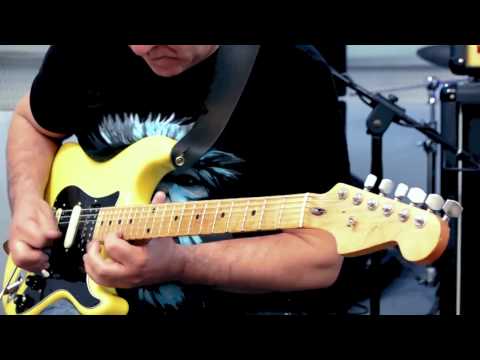 Tasos Sokorelis - Improvising on Freddie Hubbart's Red Clay