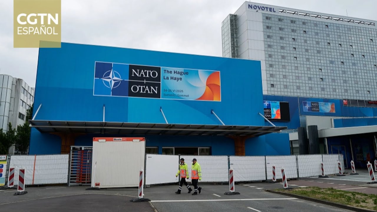 Cientos de personas protestan en La Haya contra la OTAN y los ataques de EE. UU. a Irán