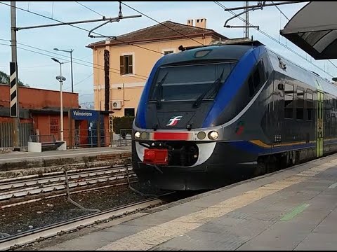 Treno "Minuetto" stazione di Valmontone