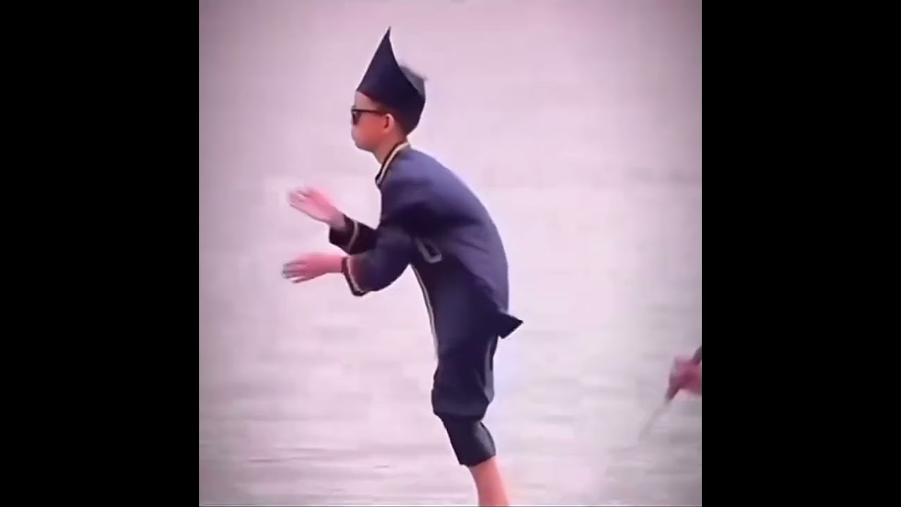 Kid Dancing on Boat… #trending #viral #fyp #aura #aurafarming #grimreaper