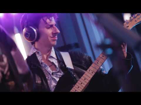 Overdrive 'Rocks' / Primal Scream (Cover) Live Wedding Band Greater Manchester - AliveNetwork.com
