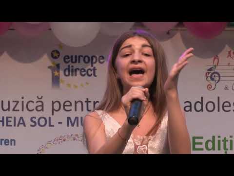 Sclifos Daniela, 13 ani, Chisinau- BLUES LA MARE