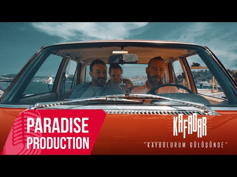 Kafadar - Kaybolurum Gülüşünde
