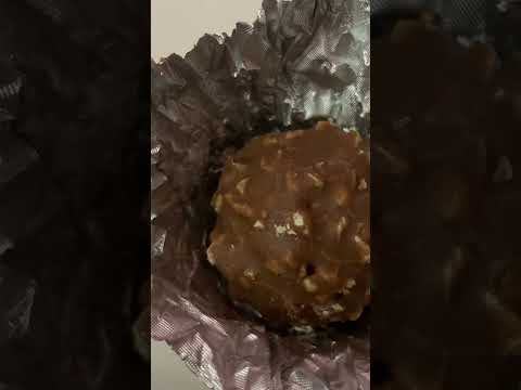 Ferrero Rocher Fine Hazelnut Chocolates✨#ferrerorocher #ferrerorocherchocolate #chocolates