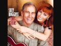 Chet Atkins & Suzy Boggus   You Bring Out The Best In ME