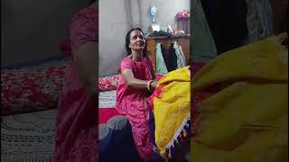 নববর্ষের প্রনাম করতে গেলাম সবাইকে. আর সবাই শুধু বিয়ে হওয়ার আশীর্বাদই করলো🙃