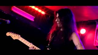 Susan Santos tema ¨Sugar foot rag¨ en directo 14 diciembre 2014 en Sala Clamores