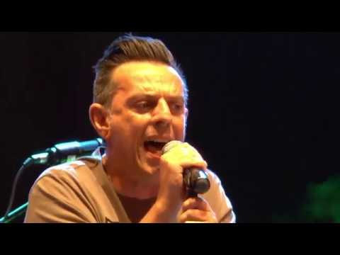 Concerto live Revenge Acquaviva Platani 2019