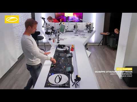 Giuseppe Ottaviani & Driftmoon - Another Dimension (Transmission 2019 Theme) (Live at ASOT932)