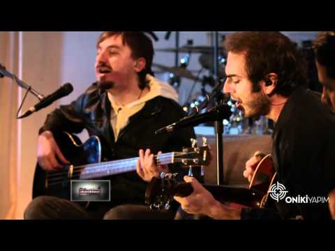 Mor ve Ötesi - Sevda Çiçeği [Fikret Kızılok Cover] / #akustikhane #sesiniac
