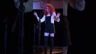 Janet Devlin - Things We Lost In The Fire live at The Water&#39;s Edge, Birmingham (2/9/17)