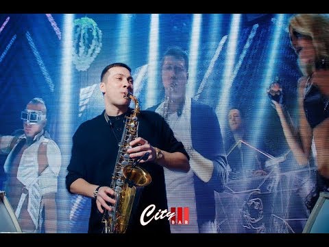 Dj TPaul - саксофонист и диджей - выступление в клубе