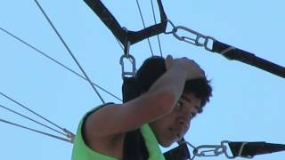 preview picture of video 'Abraham en el parachute Ixtapa Zihuatanejo MVI5007'