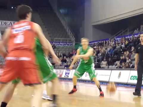 Fragmentos del  partido  entre el Coviran Granada - Simply Olivar disputado en Granada 26/03/16