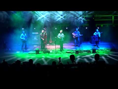 Yonder Mountain String Band - full show - Red Rocks Amphi. 8-21-15 Morrison, CO HD triipod