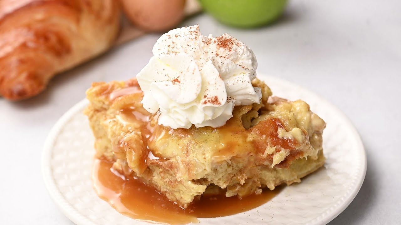 Apple Bread Pudding with Caramel Sauce