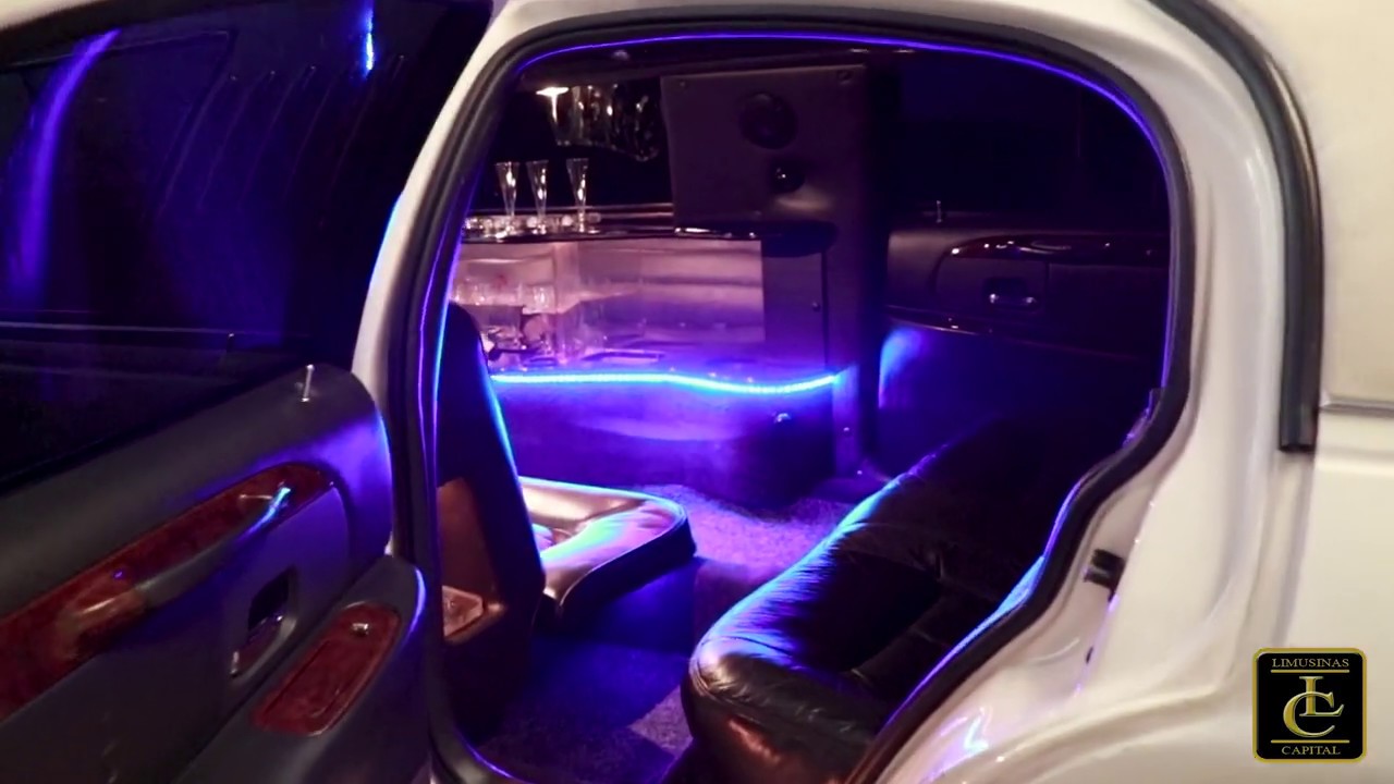 Video: White Lincoln Limousine interior