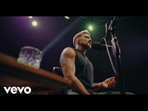 Pedro Capó - Divina (Official Video)