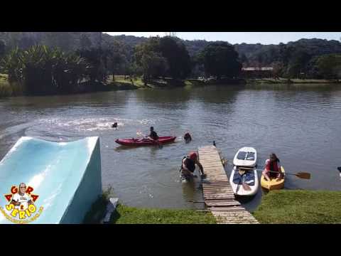 Três Porquinhos na Mega Rampa do Rio Abaixo