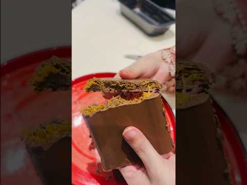 Homemade crunchy chocolate bar|easy recipe by Rukhsana Dilawar #chocolate #food #vivia #easyrecipe