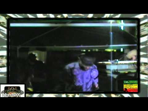 BLACKBOARD JUNGLE (fr) ft ranking joe - rasta dub inna babylon \ combination 1 @ geel 5-8-11