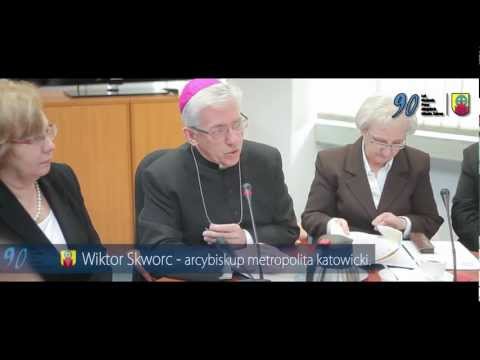 Suma pierwszych czterech kategoriach arytmetyczny jest 2 razy mniejszy niż suma następujących trzech Członek wzrostem