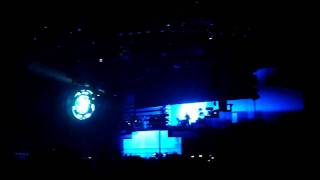Black Eyed Peas - Party All the time + Boom boom pow - Paris Bercy Live (20 may 2010) HD