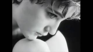 Patricia Kaas , Les hommes qui passent, traducere literară în română