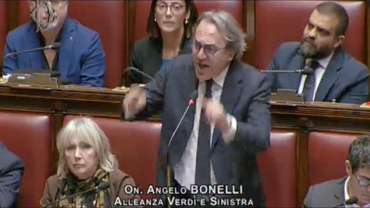 BONELLI A MELONI: "LEI NON PUÒ ESSERE PATRIOTA WASHINGTON E FORESTIERE IN ITALIA"