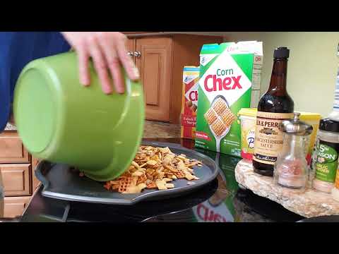 How to make delicious party Chex Mix in the oven