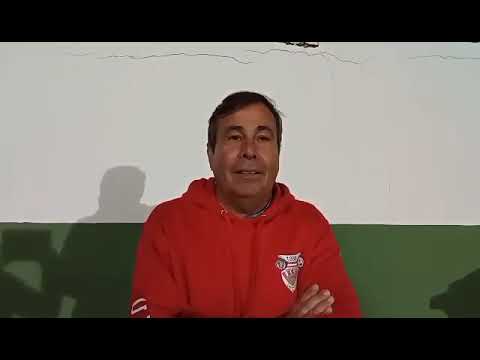 Juan Carlos Gutierrez, entrenaodr de La UD Las Zocas, ante la UD Guargacho